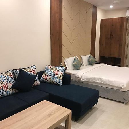 Hotel Hari Vilaas Varanasi Exterior foto