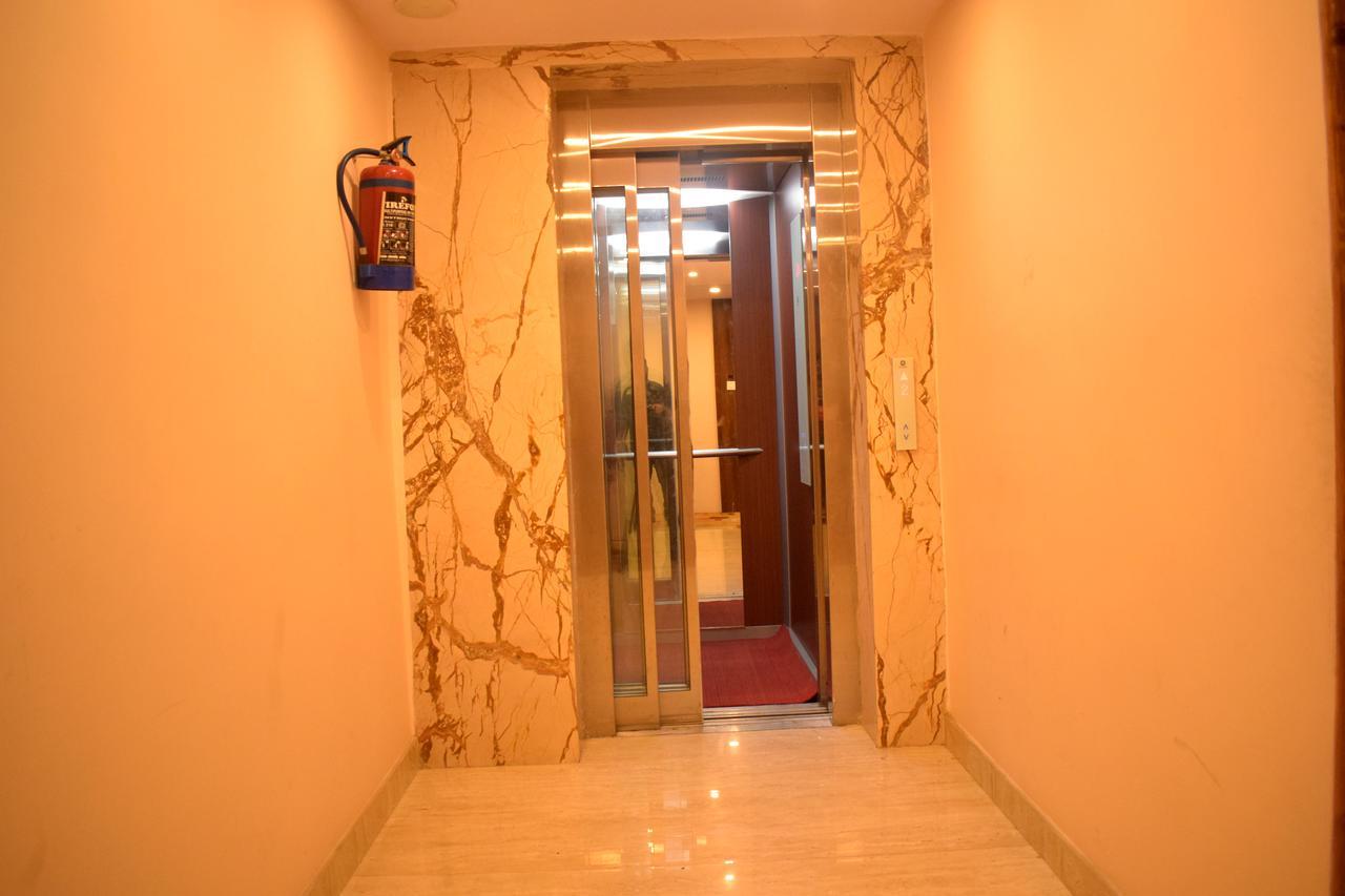Hotel Hari Vilaas Varanasi Exterior foto