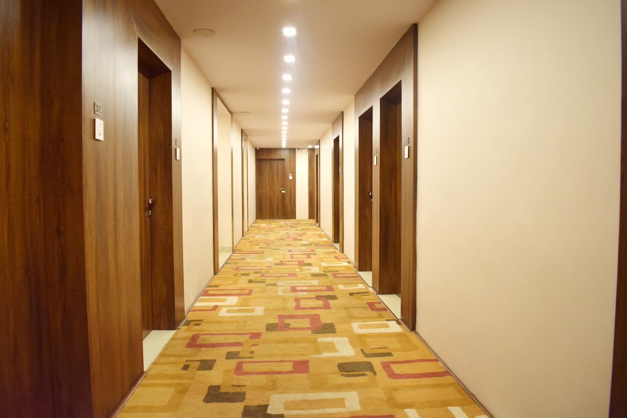 Hotel Hari Vilaas Varanasi Exterior foto